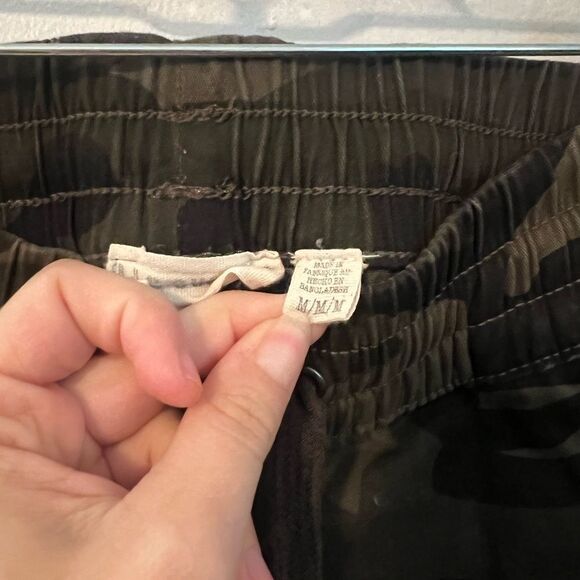 Camo Jogger Pants - Picture 7 of 8